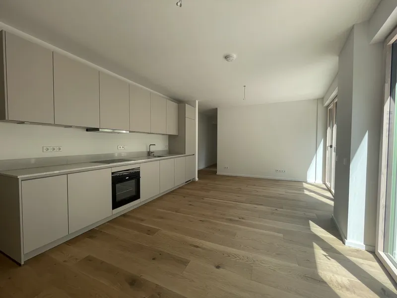 4 Zimmer Wohnung mit Terrasse, EBK und Duschbad — photo 1